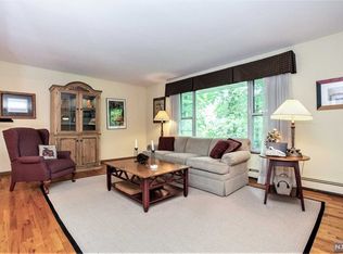 185 High St, Closter, NJ 07624