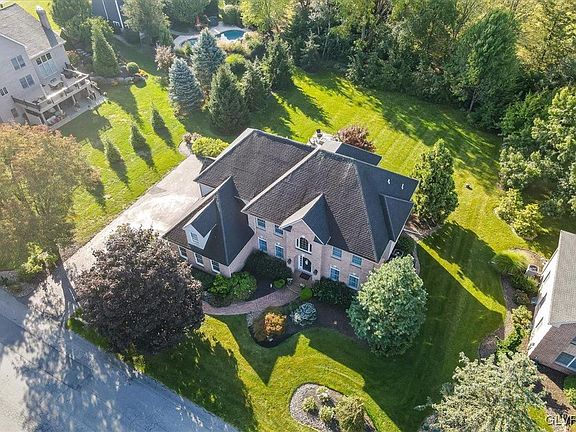 2nd image of 4229 Madison Dr