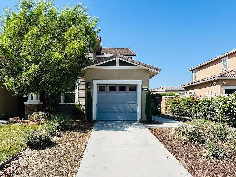 26338 Valencia Way — Photo 2