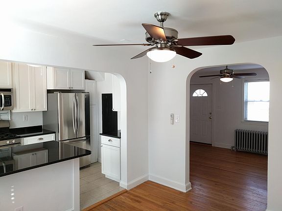 5th image of 914 N Columbus St