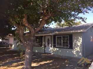 115 Van Buren St, Taft, CA 93268