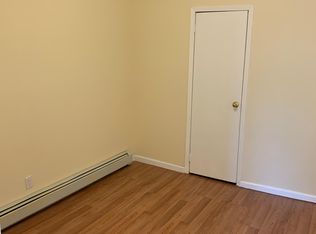 16306 Hillside Ave APT 2R, Jamaica, NY 11432