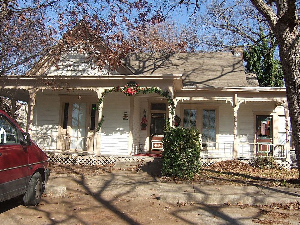 1st image of 514 Water St
