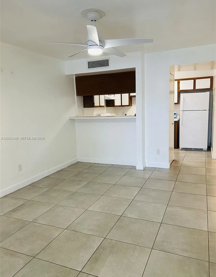Hammocks Trails Condo — Photo 4