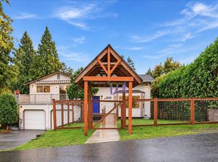 11048 Lotus Pl S, Seattle, WA 98178