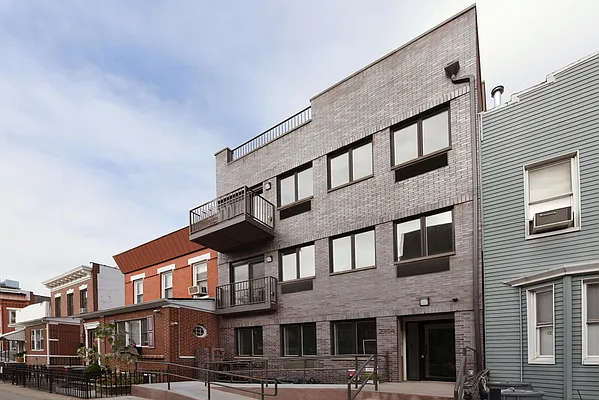 Sold by Alexiou Realty | media 2