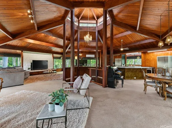 95-214 Waikalani Dr, Mililani, HI 96789
