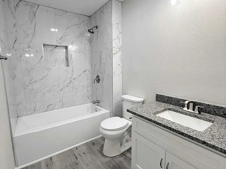 2894 Alice St — Photo 12