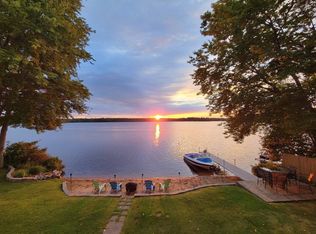 269 Camelot Shore Dr, Farmington, NH 03835