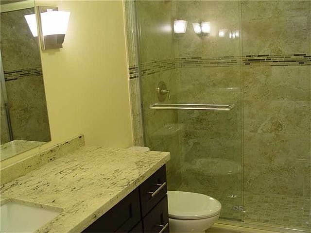 2nd image of 714 SW 88th Ter