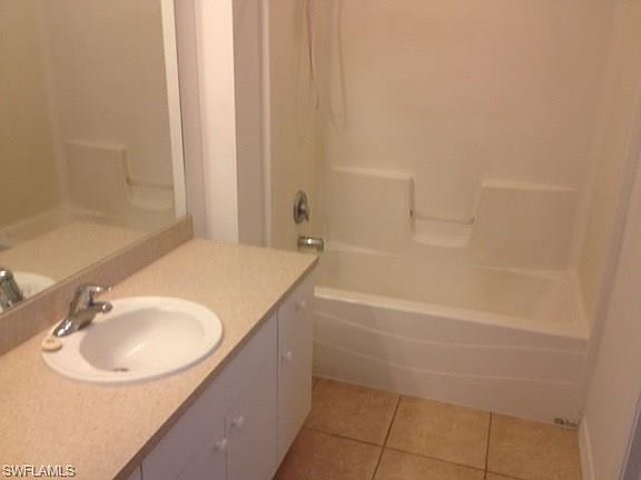 5th image of 2503 NW 18th Pl