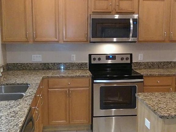 5th image of 13349 Falcon Pointe Dr