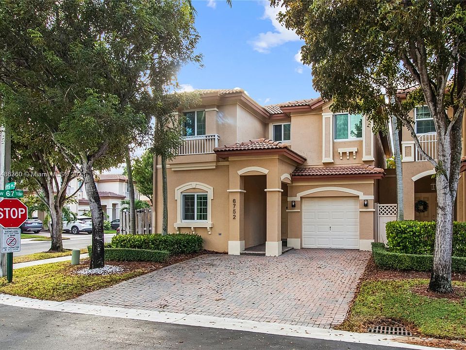 1st image of 6752 NW 115th Pl
