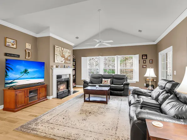 908 W Marymont Ln, Charleston, SC 29414