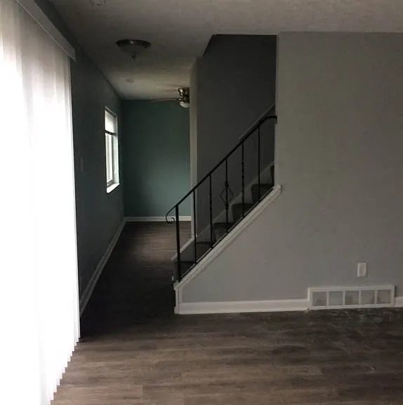 Garfield Villa Apartments — Photo 4