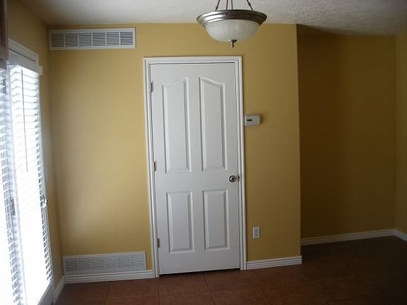 5th image of 3701 S Michaelangelo Ct Unit E