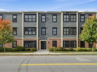 9 Independence Ave #105, Braintree, MA 02184