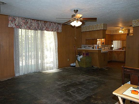5th image of 1700 Hartt St