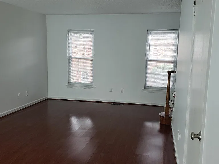 126 Wellington Ter #11L — Photo 5