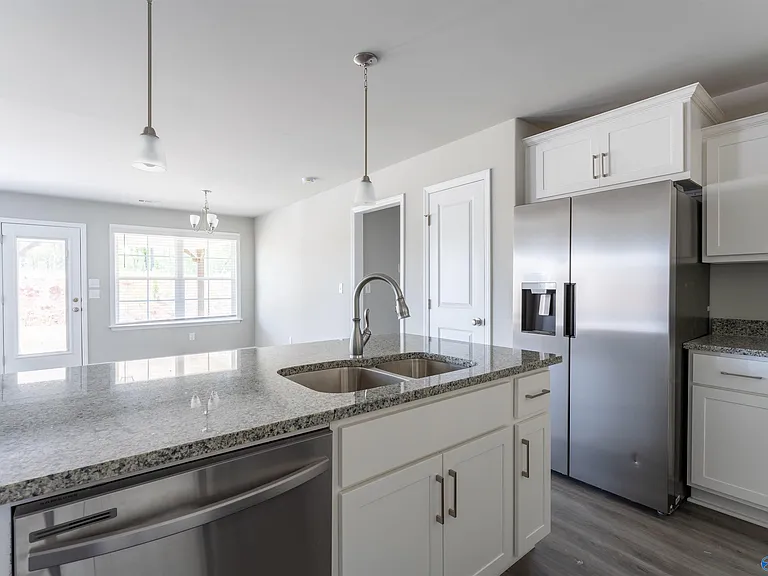 136 Ocean Springs Ave — Photo 8