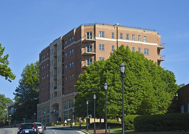 1st image of 326 Roswell St SE Unit 408