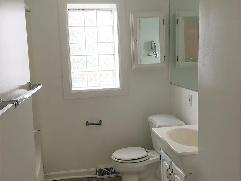 35 Wyoming St — Photo 17