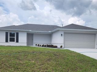 3902 28th St SW, Lehigh Acres, FL 33976