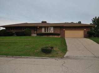 3172 Lookout Dr, Rockford, IL 61109