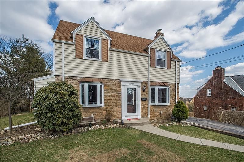 1st image of 3229 Longwood Dr