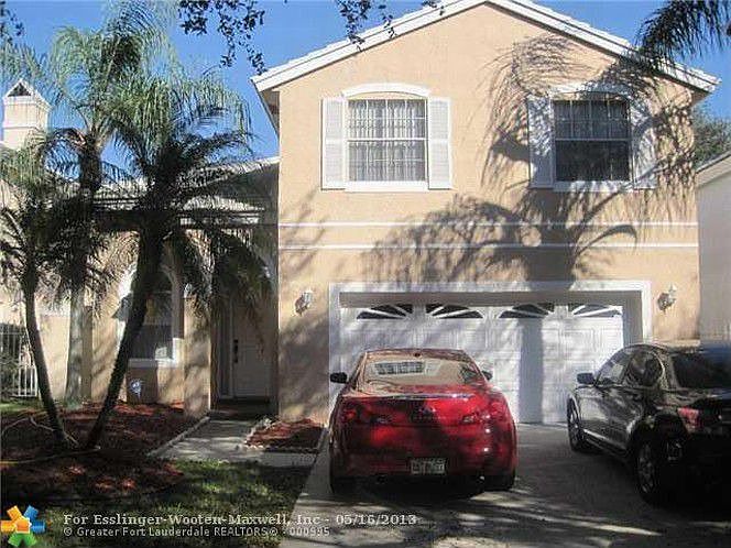 1st image of 2933 Bogota Ave