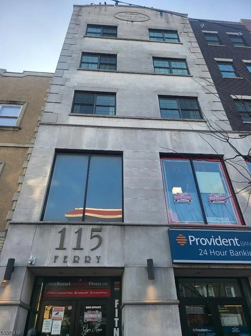 2 bed, 2.0 bath, $2,500 — Photo 1