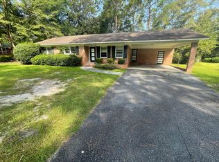 223 S Edgewood Dr, Statesboro, GA 30458