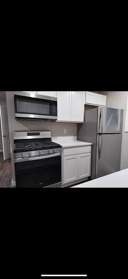 East Bremer Apartments — Photo 4