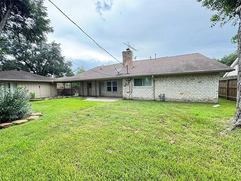 13935 Saint Marys Ln — Photo 24