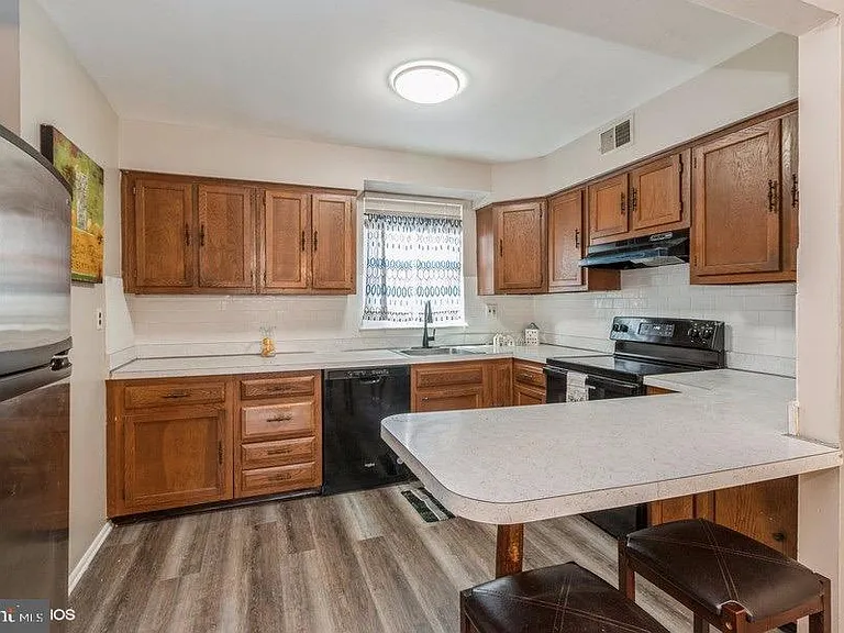 6738 Emlen St #4 — Photo 8