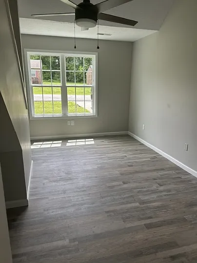 621 Colonette Dr — Photo 4