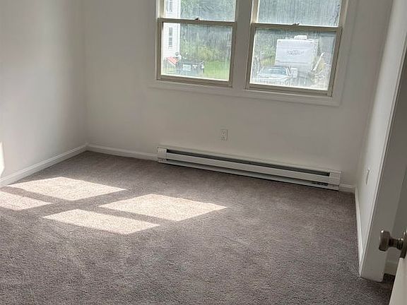2nd image of 140 Carroll St