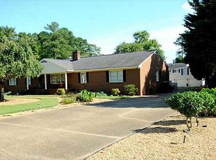 104-B Bradley Dr, Yorktown, VA 23692