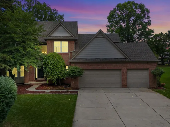 29187 Autumn Rdg, Farmington Hills, MI 48334
