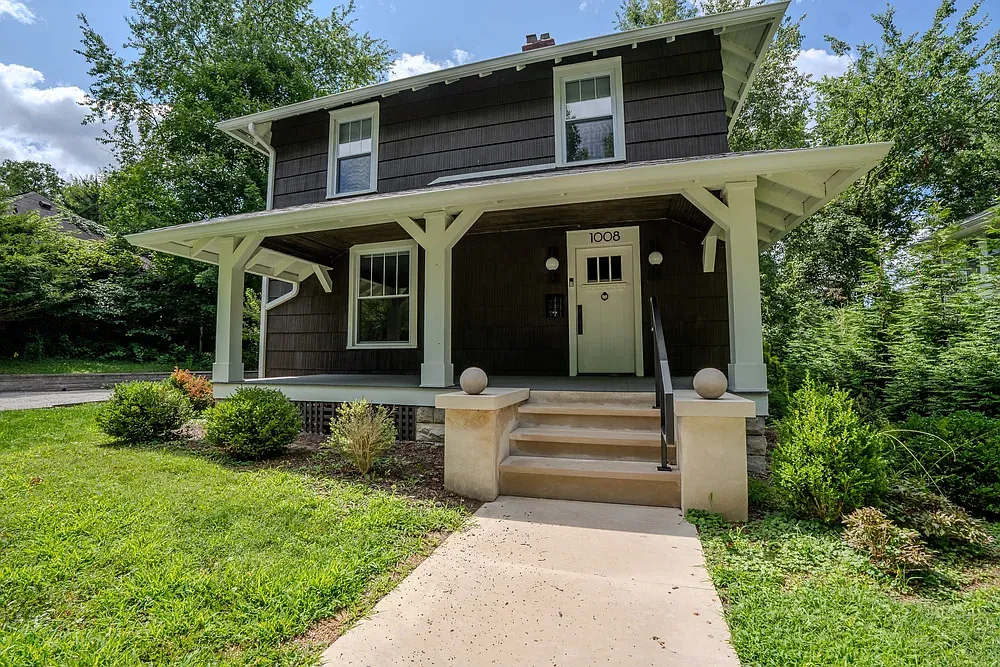 3 bed, 2888 sqft, $4,500 — Photo 1