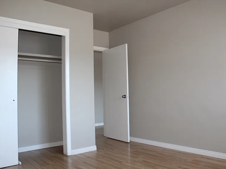 10729 104th St NW — Photo 11