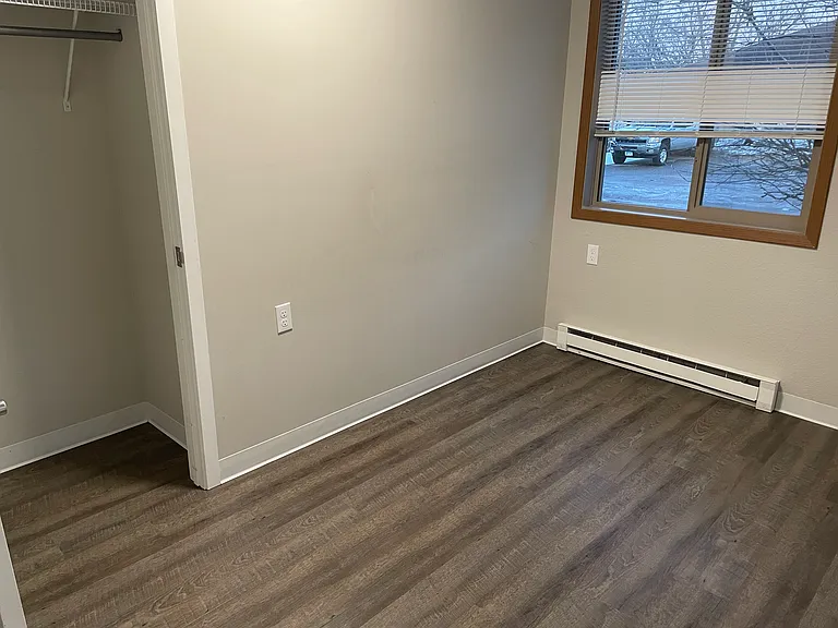 914 3rd Ave NE #2 — Photo 9