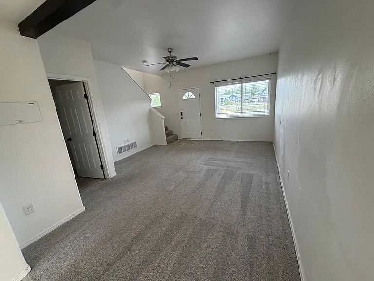 1777 N Nina Cir — Photo 3