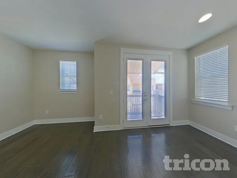209 South Village Way — Photo 4