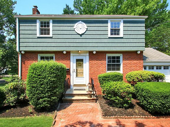 Well Maintained Charming home!