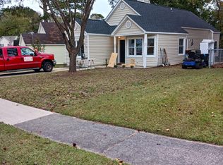 111 Mulberry Ln, Jacksonville, NC 28546