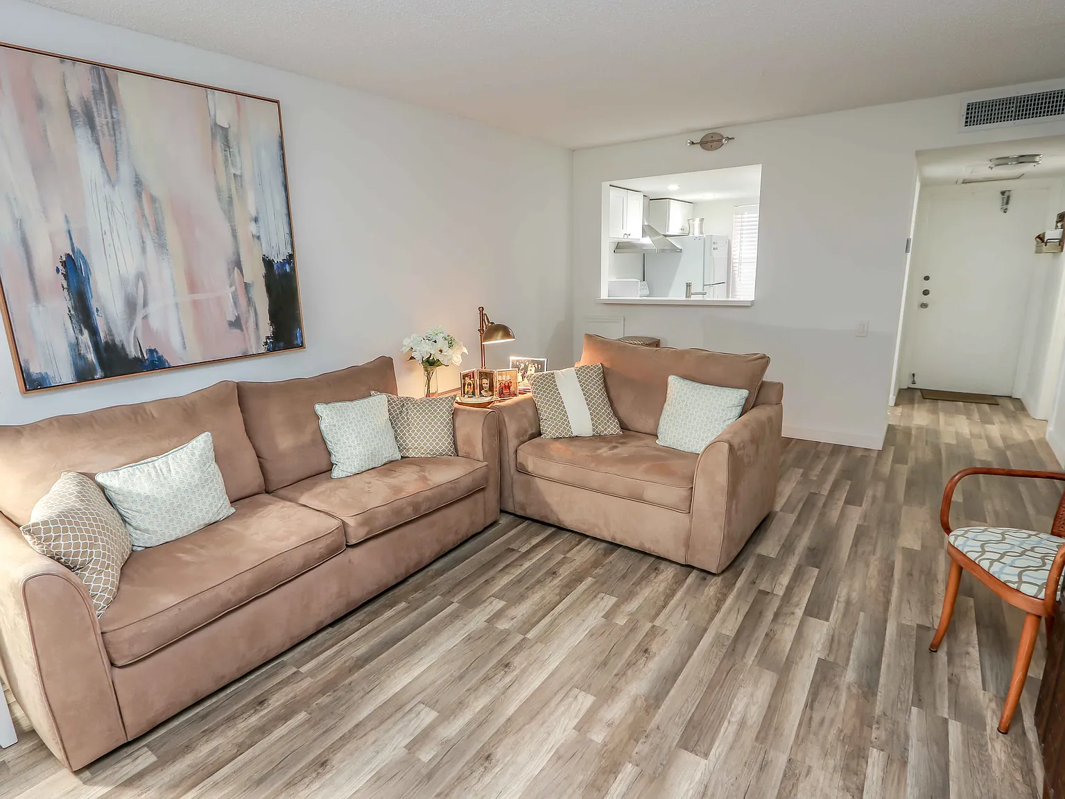 9150 Lime Bay Blvd — Photo 2