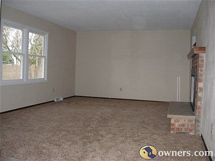 Familiy Room with natual fireplace