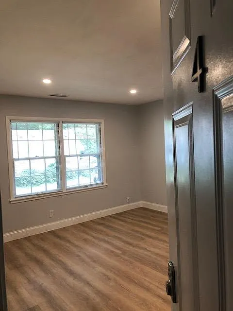 2 bed, 800 sqft, $1,150 — Photo 4
