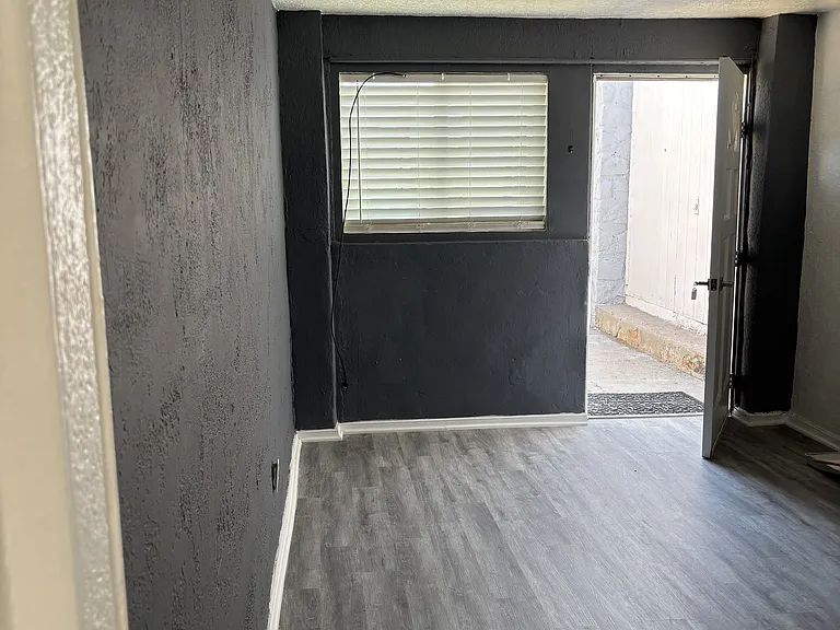 3619 Morehead Ave — Photo 2